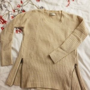 Abercrombie & Fitch zipper sweater